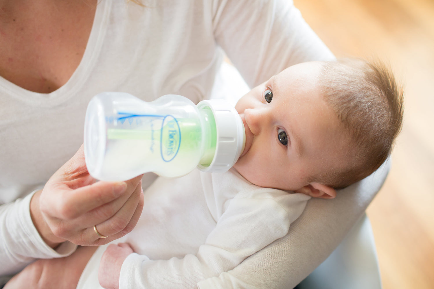 Hranim po steklenički